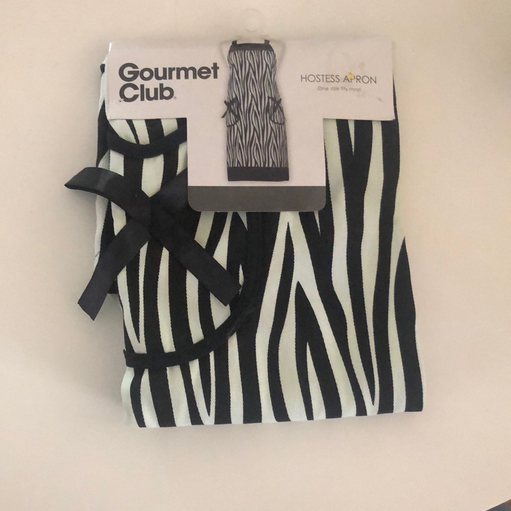 Black and white apron